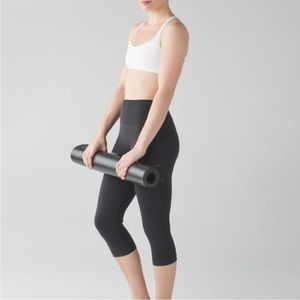 Lululemon Flow & Go Crop - Black